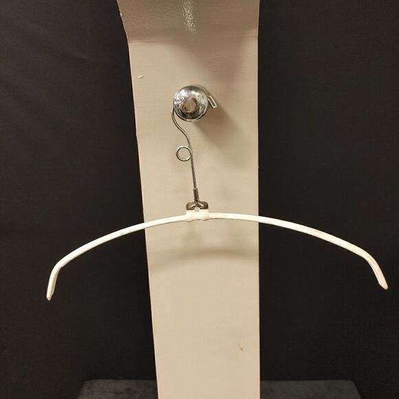 NON-SLIP STEEL 16" WIRE HANGER WITH RUBBER LAYER - Picture 2 of 6